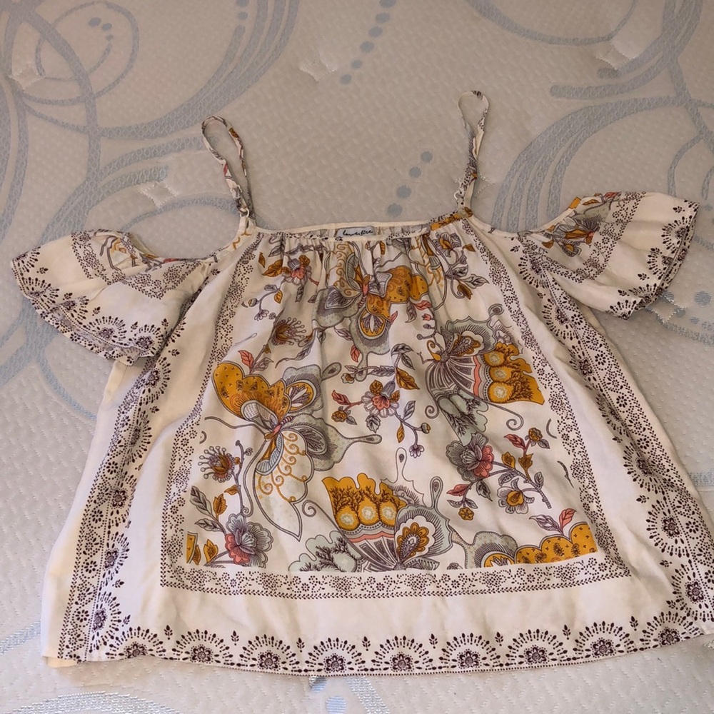 off the shoulder top in great condition!